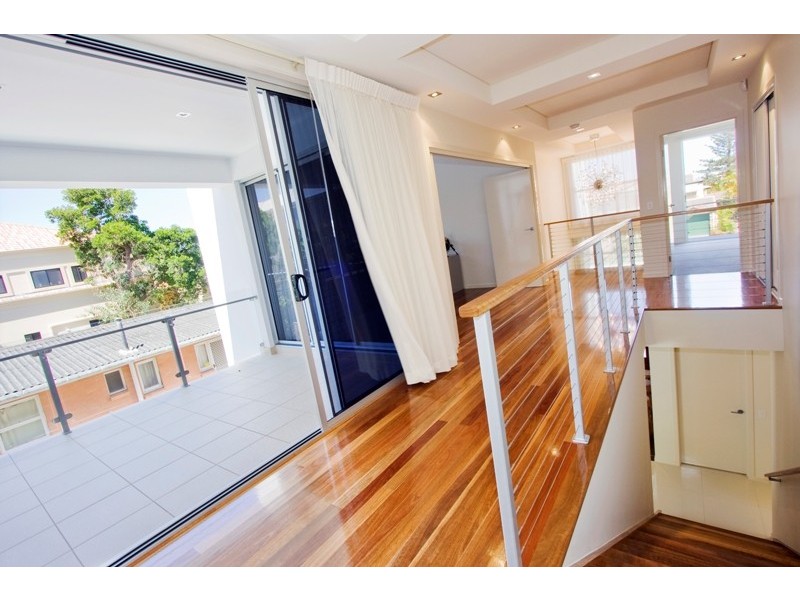 29 Hilda Street, Mermaid Beach QLD 4218