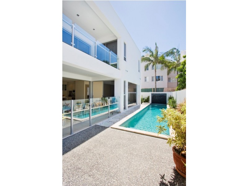 29 Hilda Street, Mermaid Beach QLD 4218