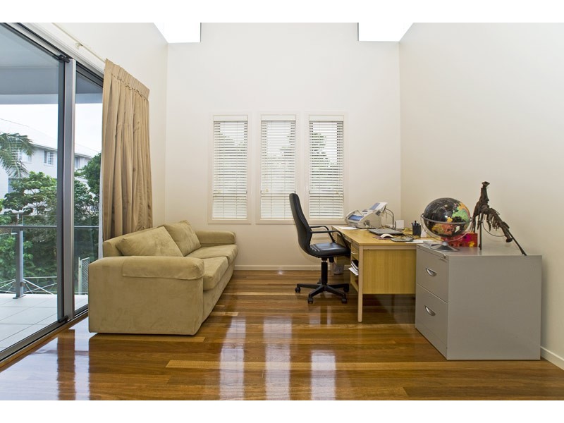 29 Hilda Street, Mermaid Beach QLD 4218