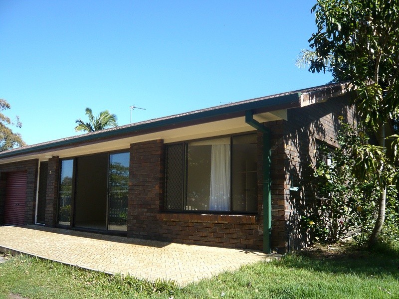 2/77 Mountainview Avenue, Miami QLD 4220