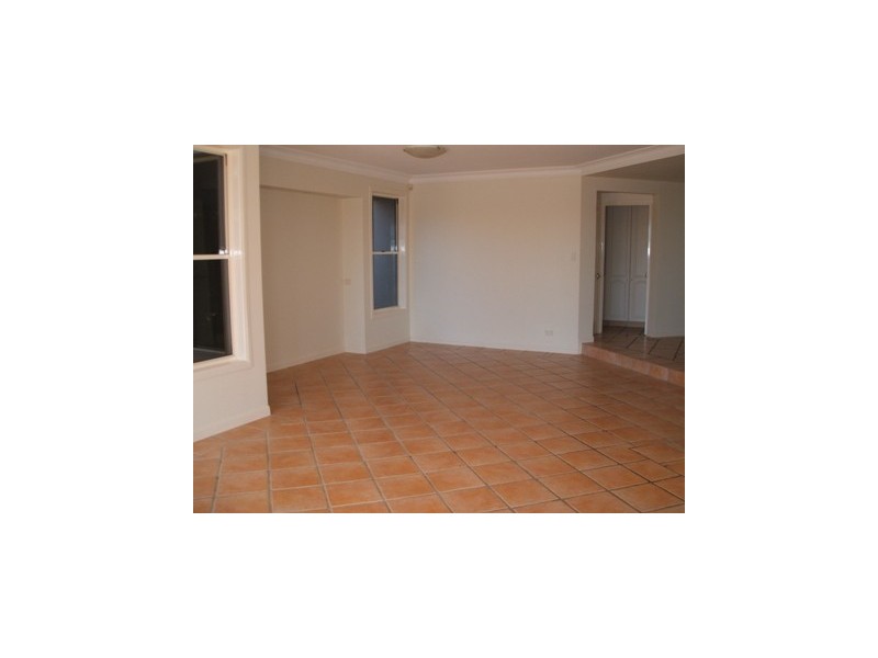 Clear Island Waters QLD 4226