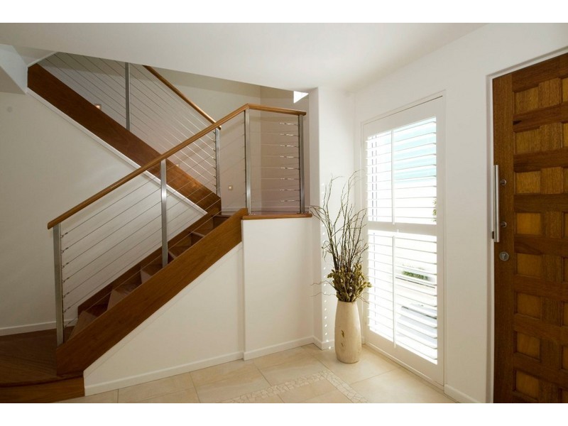 8 Nagel Avenue, Miami QLD 4220