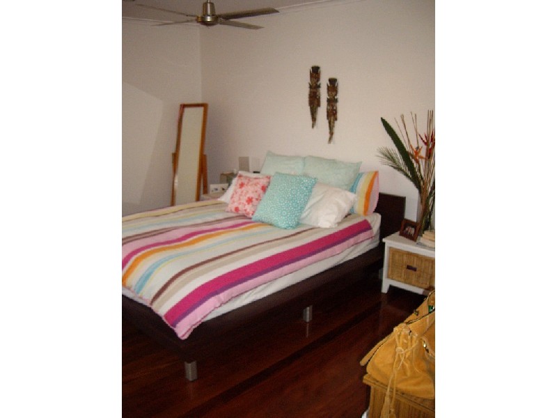 198C Hedges Avenue, Mermaid Beach QLD 4218