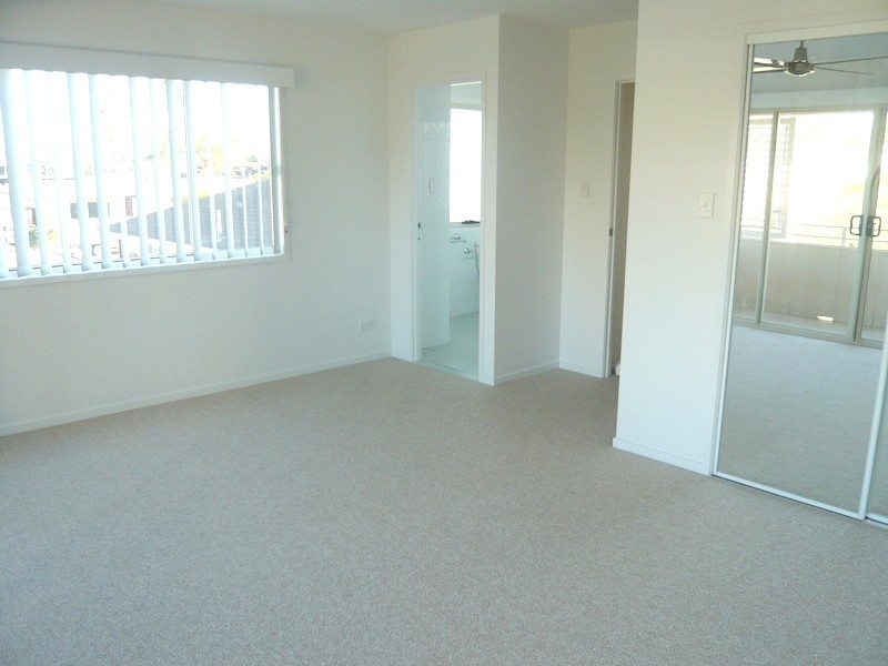 76 Paradise Island, Surfers Paradise QLD 4217