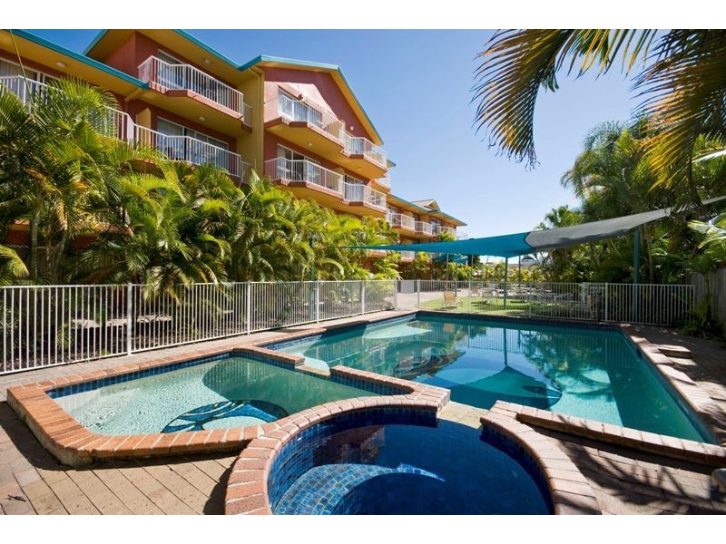 218/2011 Gold Coast Highway, Miami QLD 4220