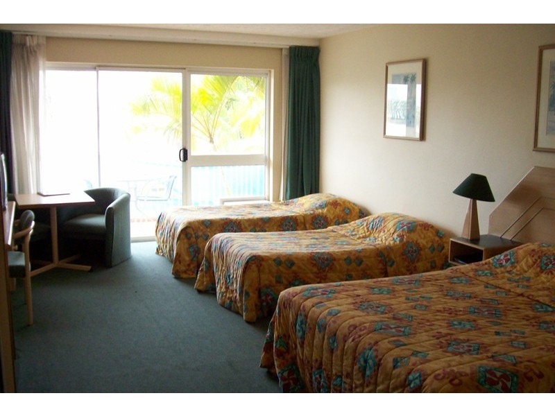 218/2011 Gold Coast Highway, Miami QLD 4220