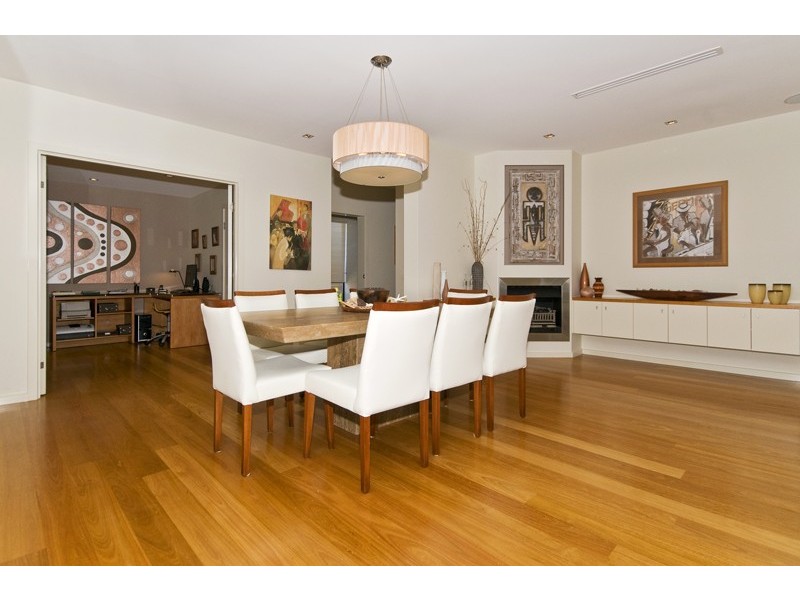 16 Hedges Avenue, Mermaid Beach QLD 4218