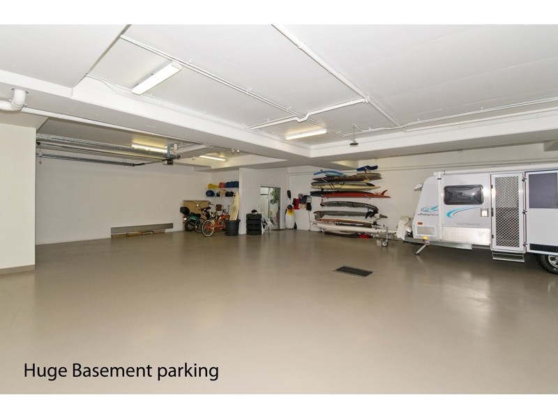 16 Hedges Avenue, Mermaid Beach QLD 4218