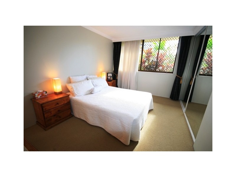 50 Old Burleigh Road, Surfers Paradise QLD 4217