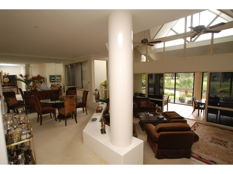 Villa 8 Rhode Island, 125 Santa Cruz Boulevard, Clear Island Waters QLD 4226