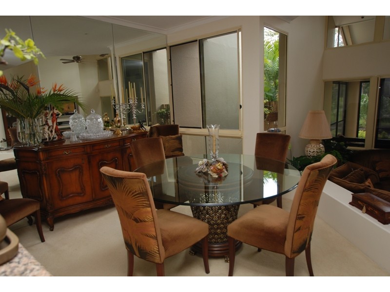 Villa 8 Rhode Island, 125 Santa Cruz Boulevard, Clear Island Waters QLD 4226