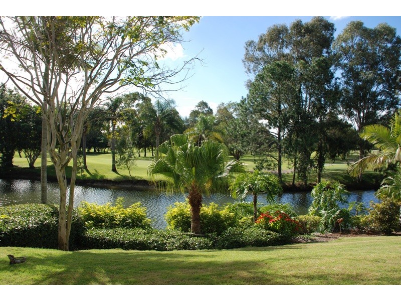 Villa 8 Rhode Island, 125 Santa Cruz Boulevard, Clear Island Waters QLD 4226