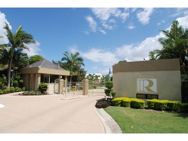 Villa 8 Rhode Island, 125 Santa Cruz Boulevard, Clear Island Waters QLD 4226