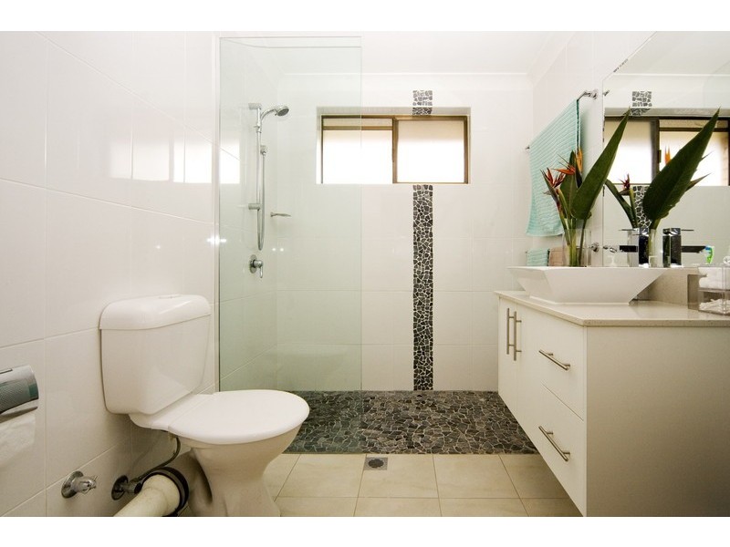12/16 ‘Palm Trees’, St Kilda Avenue, Broadbeach QLD 4218