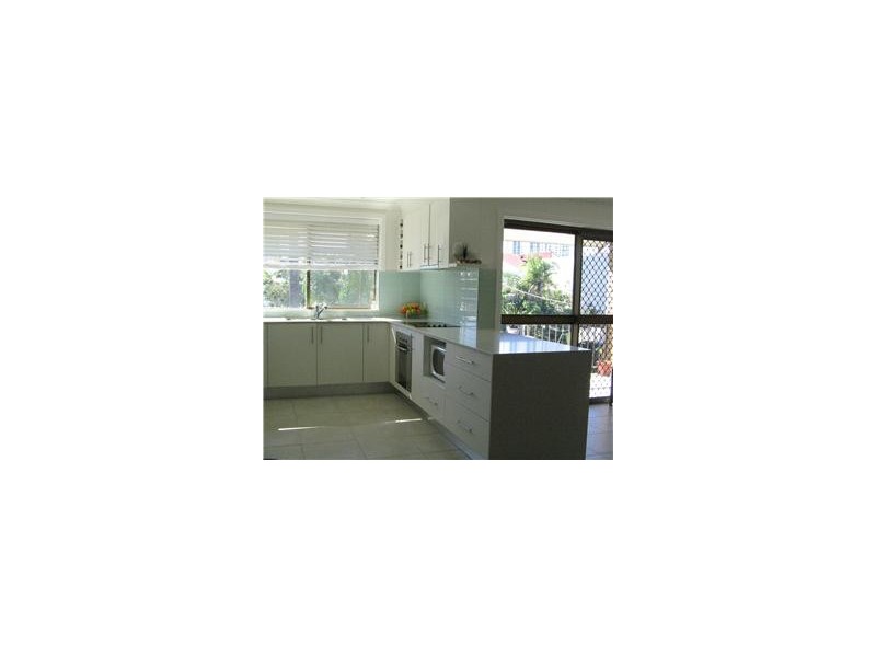 12/16 ‘Palm Trees’, St Kilda Avenue, Broadbeach QLD 4218