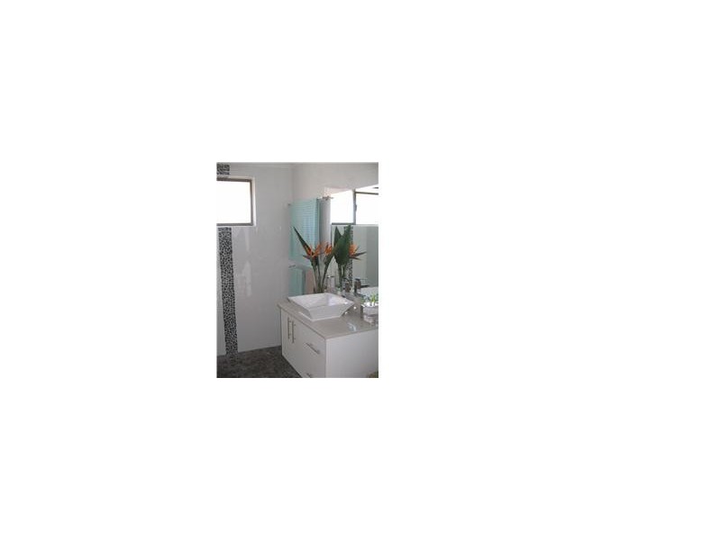 12/16 ‘Palm Trees’, St Kilda Avenue, Broadbeach QLD 4218