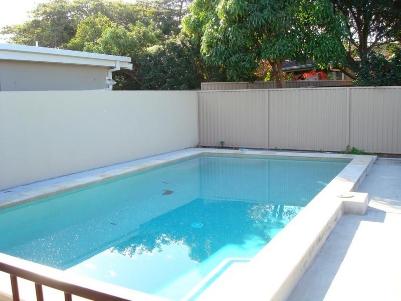 60 Allambi Avenue, Broadbeach Waters QLD 4218