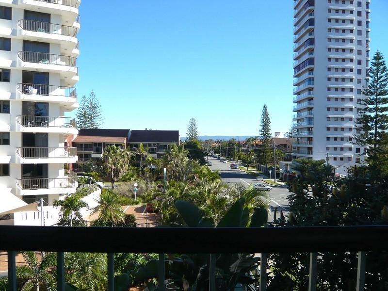 7/37 Broadbeach Boulevard, Broadbeach QLD 4218