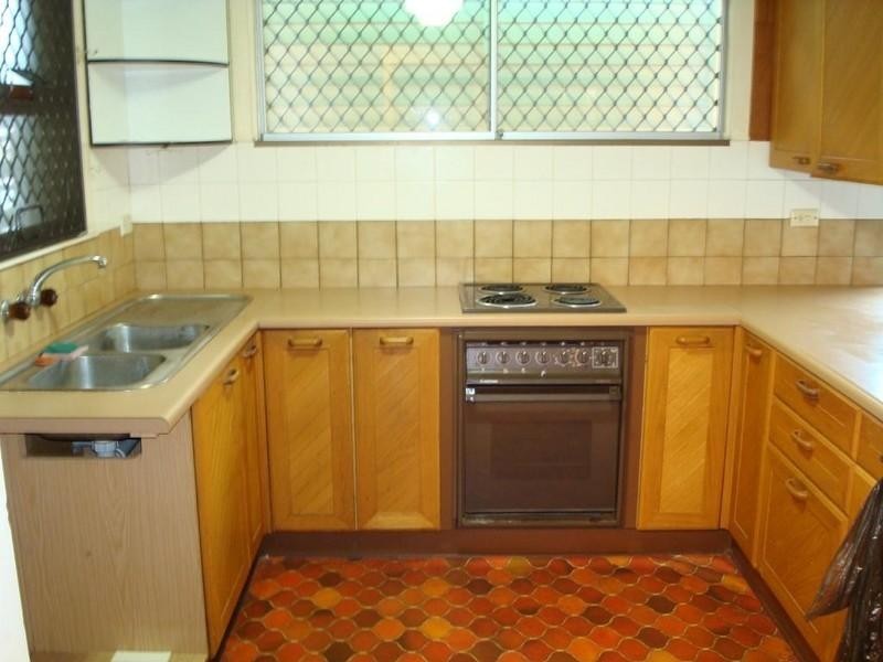 7 Summerland Key, Broadbeach Waters QLD 4218