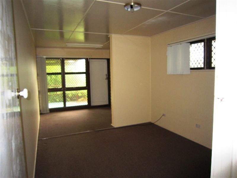 7 Summerland Key, Broadbeach Waters QLD 4218