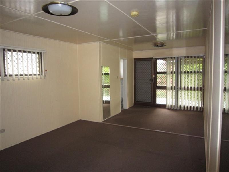 7 Summerland Key, Broadbeach Waters QLD 4218