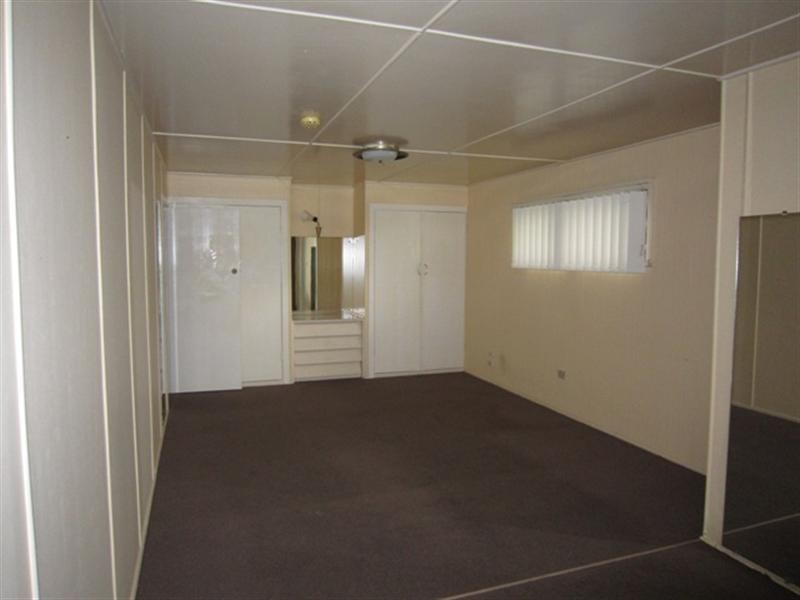 7 Summerland Key, Broadbeach Waters QLD 4218