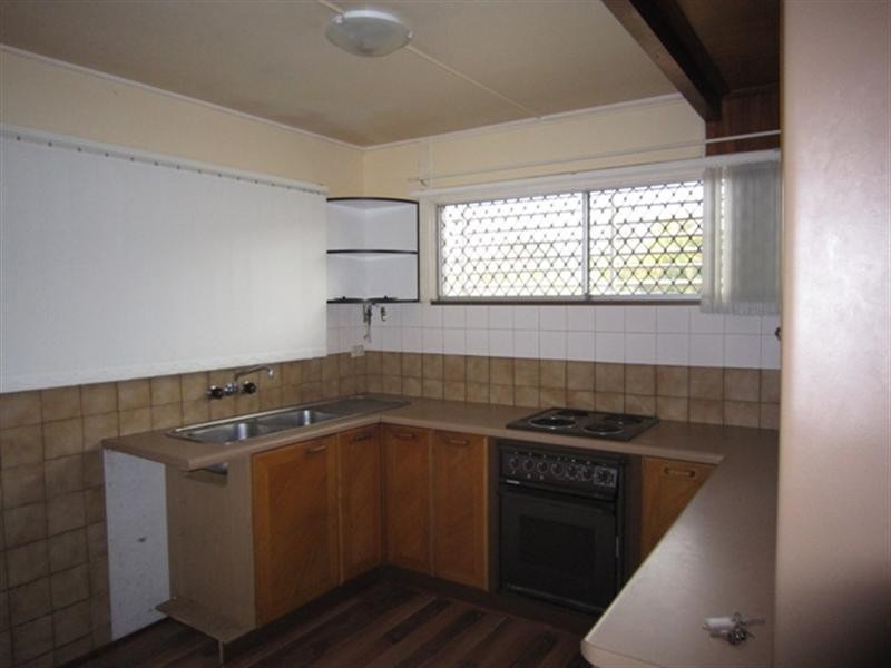 7 Summerland Key, Broadbeach Waters QLD 4218