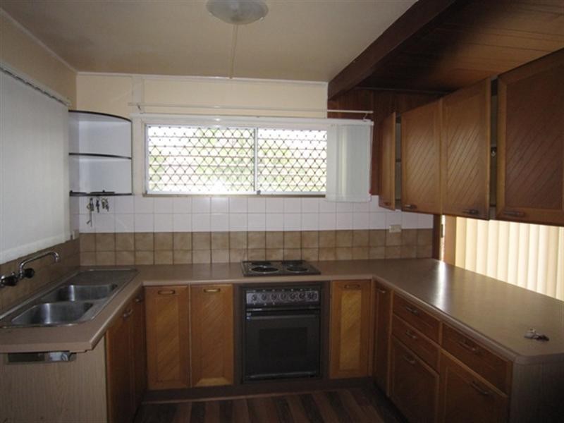 7 Summerland Key, Broadbeach Waters QLD 4218