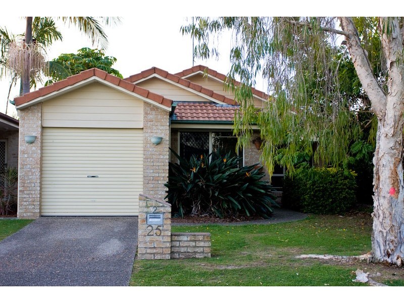 2/25 Thornleigh Crescent, Varsity Lakes QLD 4227