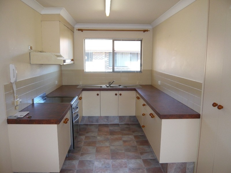 8/1933 Gold Coast Highway, Burleigh Heads QLD 4220