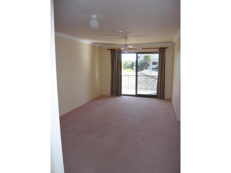 8/1933 Gold Coast Highway, Burleigh Heads QLD 4220