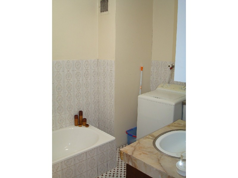 6/21 First Avenue, Broadbeach QLD 4218