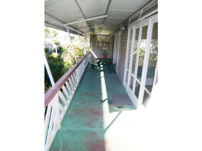 4 First Avenue, Burleigh Heads QLD 4220