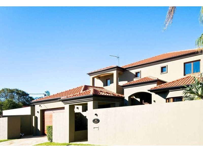 Broadbeach Waters QLD 4218