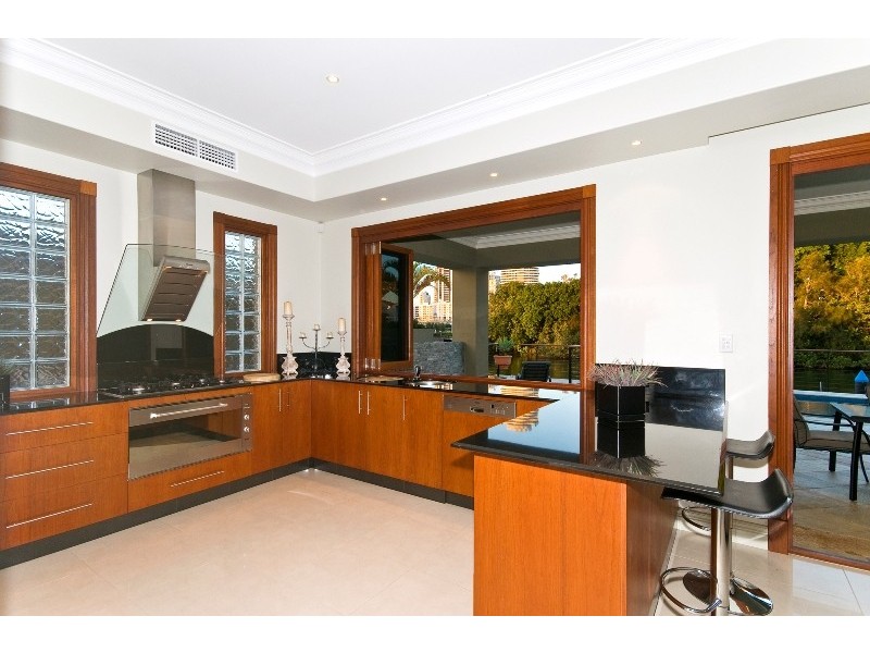 Broadbeach Waters QLD 4218