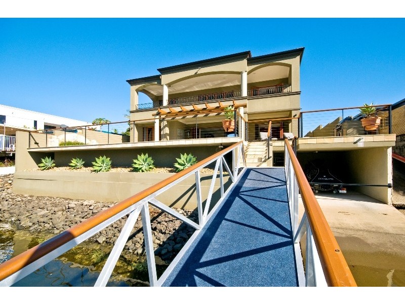 Broadbeach Waters QLD 4218