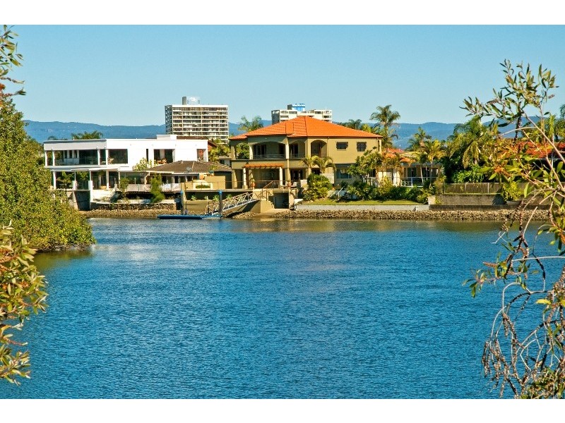 Broadbeach Waters QLD 4218