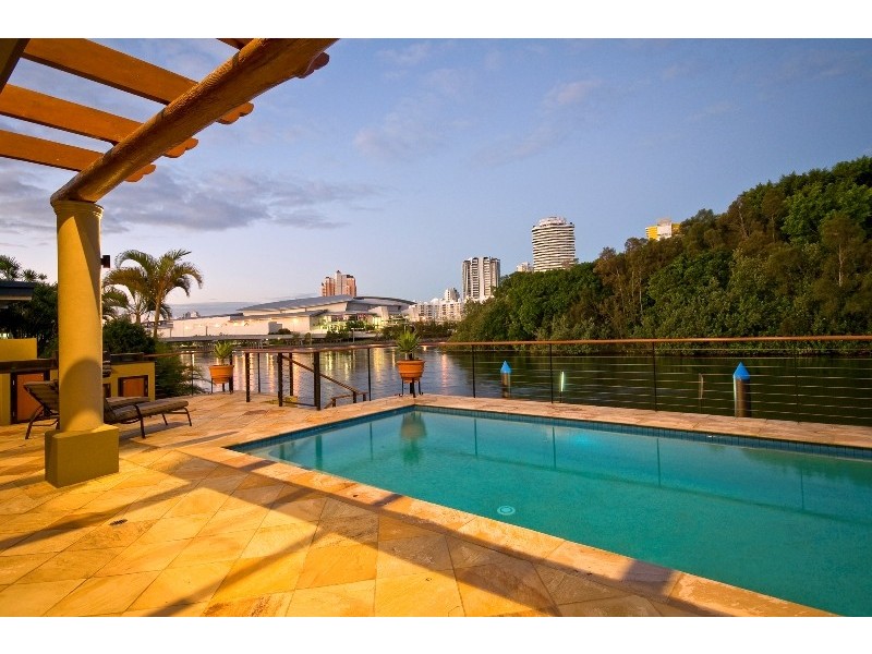 Broadbeach Waters QLD 4218