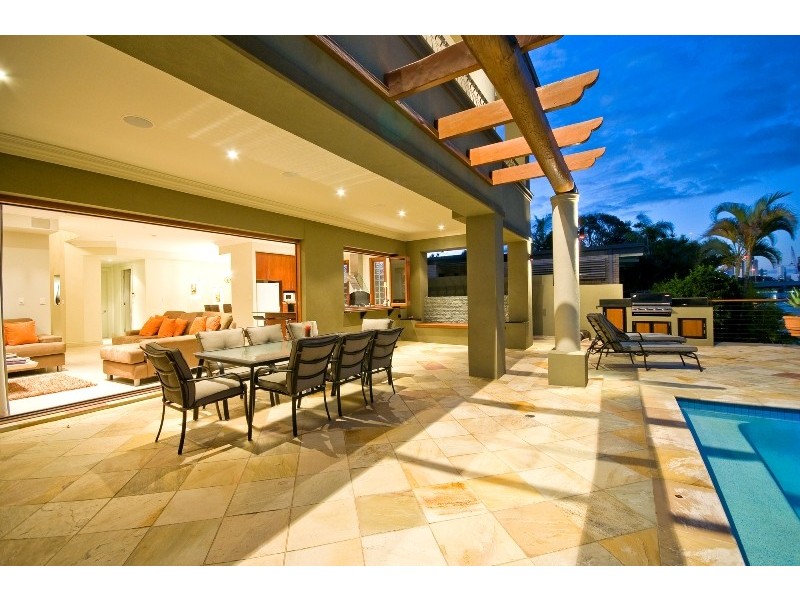 Broadbeach Waters QLD 4218