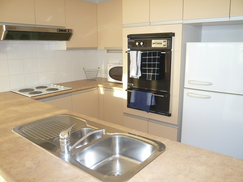 14B/18 Aubrey Street, Surfers Paradise QLD 4217