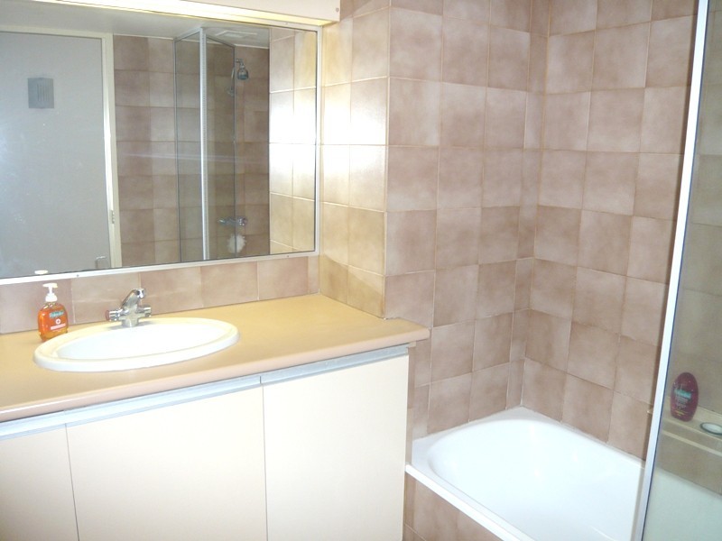 14B/18 Aubrey Street, Surfers Paradise QLD 4217