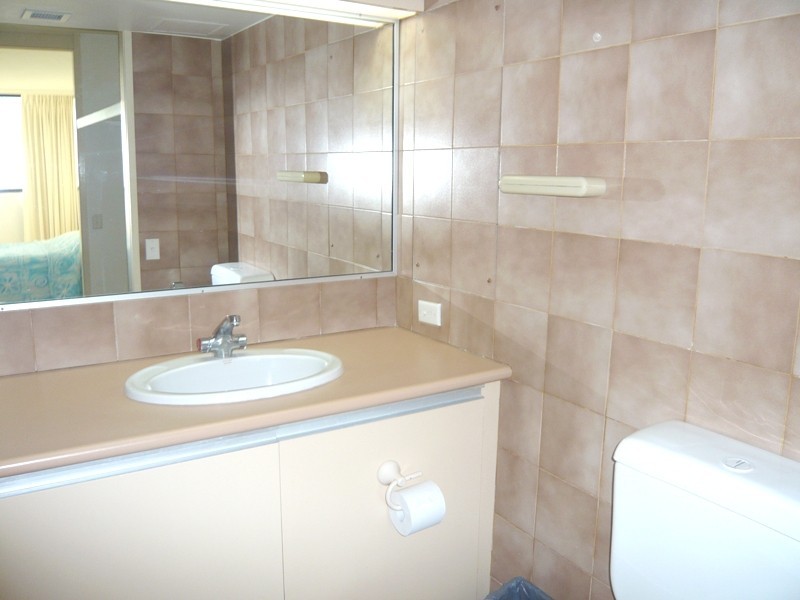 14B/18 Aubrey Street, Surfers Paradise QLD 4217