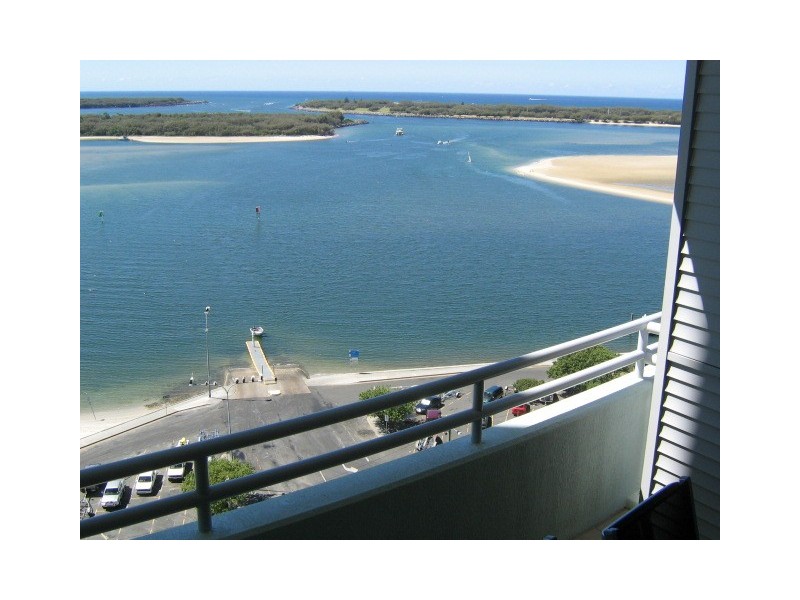 360 Marine Parade, Labrador QLD 4215