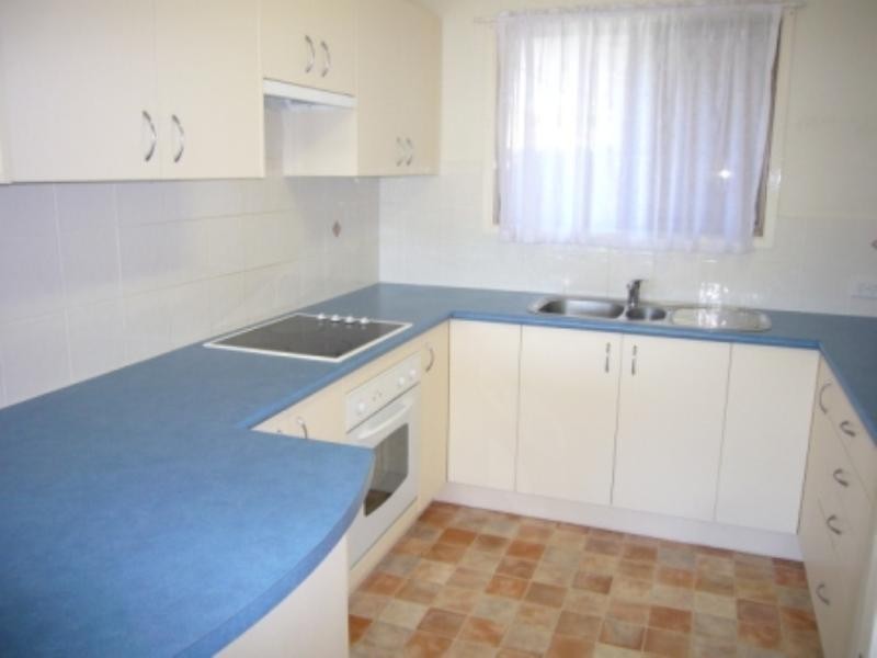 1/8 Peacock Place, Burleigh Waters QLD 4220