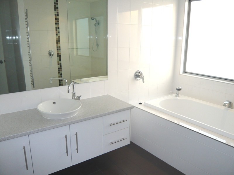 41 Sophie Avenue, Broadbeach Waters QLD 4218