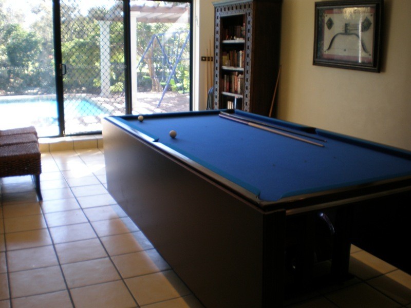 17 Monterey Court, Broadbeach Waters QLD 4218