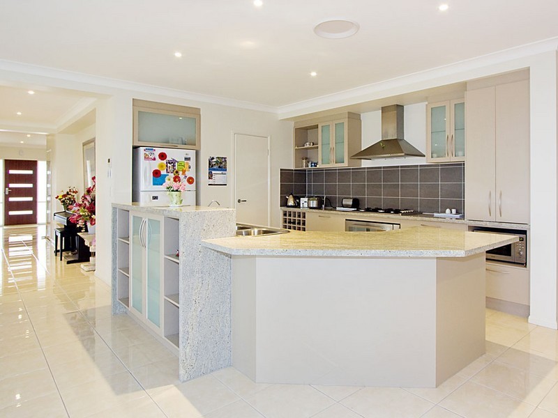 43 York Creek Crescent, Reedy Creek QLD 4227