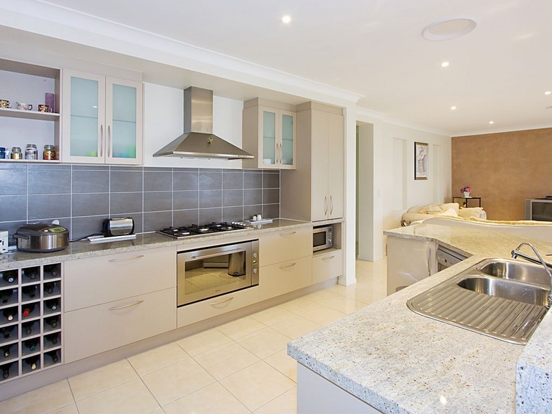 43 York Creek Crescent, Reedy Creek QLD 4227