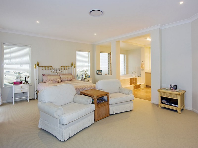 43 York Creek Crescent, Reedy Creek QLD 4227