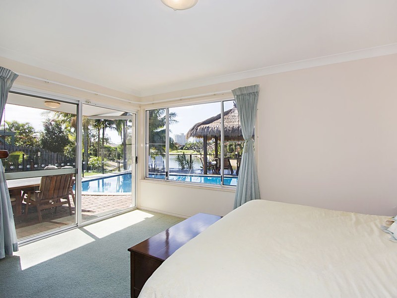 202 Rio Vista Boulevard, Mermaid Waters QLD 4218